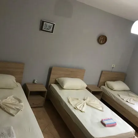 Ada Pensión *